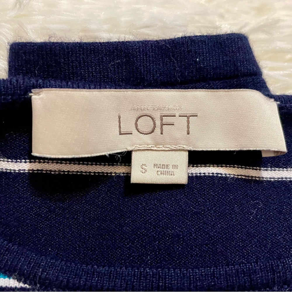 🌸Loft Top🌸 - Picture 4 of 5
